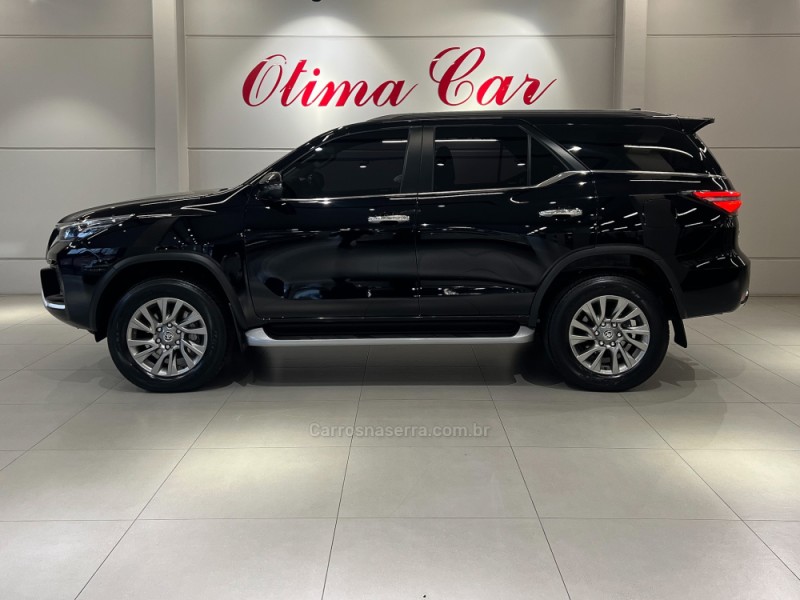HILUX SW4 2.8 SRX 4X4 7 LUGARES 16V TURBO INTERCOOLER DIESEL 4P AUTOMÁTICO - 2024 - FLORES DA CUNHA