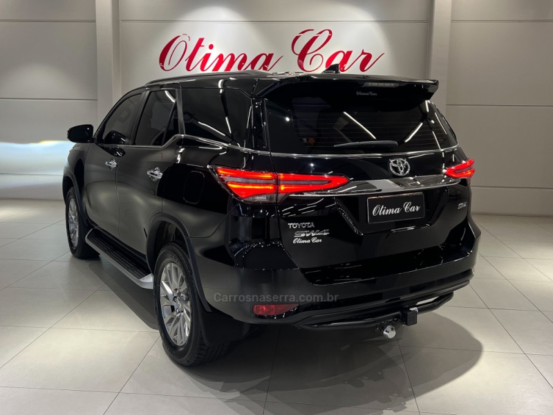 HILUX SW4 2.8 SRX 4X4 7 LUGARES 16V TURBO INTERCOOLER DIESEL 4P AUTOMÁTICO - 2024 - FLORES DA CUNHA