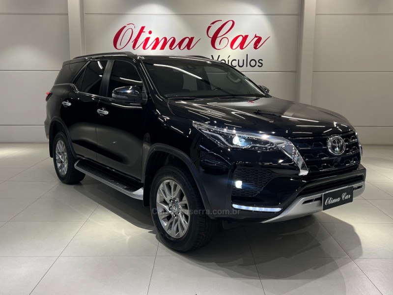 HILUX SW4 2.8 SRX 4X4 7 LUGARES 16V TURBO INTERCOOLER DIESEL 4P AUTOMÁTICO - 2024 - FLORES DA CUNHA