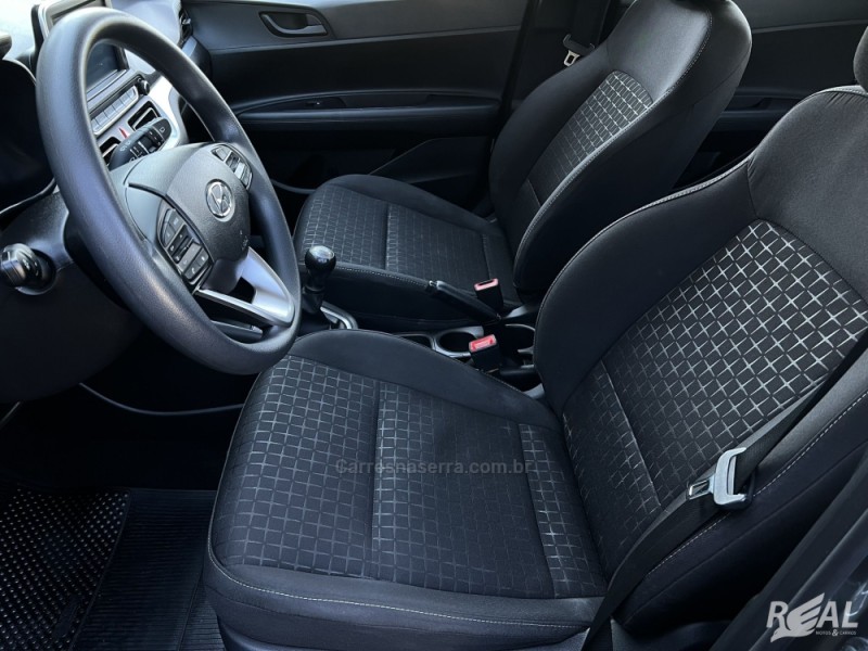 HB20 1.0 COMFORT PLUS 12V FLEX 4P MANUAL - 2025 - SAPIRANGA