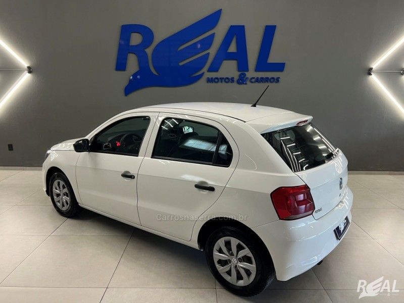 GOL 1.0 12V MPI TOTALFLEX 4P MANUAL - 2022 - SAPIRANGA