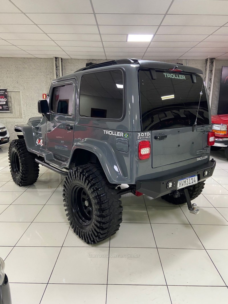 T4 3.0 TETO RÍGIDO 16V TURBO ELETRONIC DIESEL 2P MANUAL - 2006 - ESTâNCIA VELHA