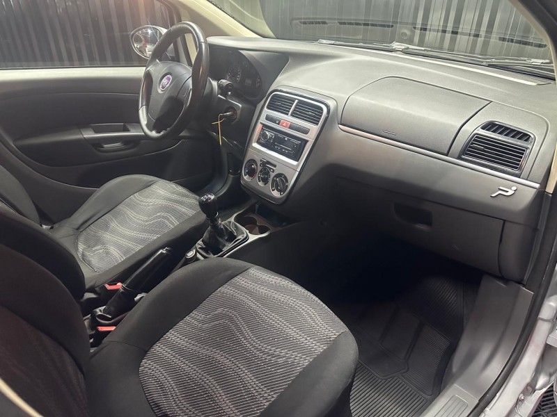 PUNTO 1.4 ELX 8V FLEX 4P MANUAL - 2010 - CAXIAS DO SUL