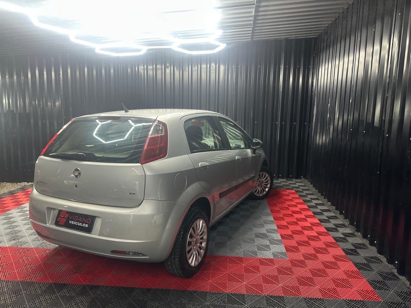 PUNTO 1.4 ELX 8V FLEX 4P MANUAL - 2010 - CAXIAS DO SUL