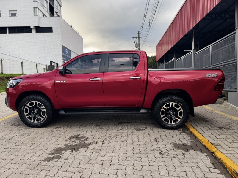 HILUX 2.8 SRV 4X4 CD 16V DIESEL 4P AUTOMÁTICO - 2022 - FELIZ