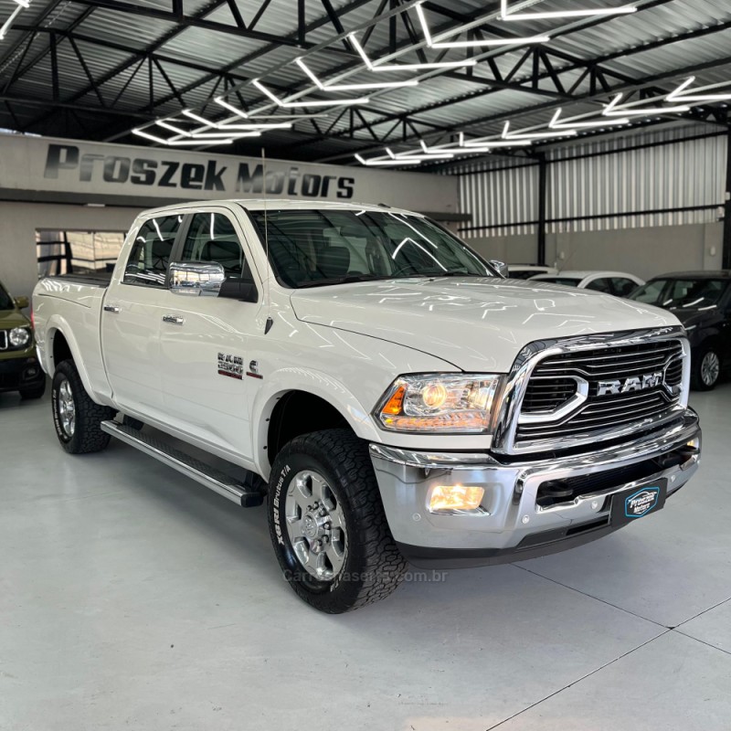 2500 LARAMIE 6.7 CD 4X4 TDI DIESEL 4P AUTOMÁTICA - 2018 - CANOAS