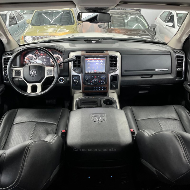 2500 LARAMIE 6.7 CD 4X4 TDI DIESEL 4P AUTOMÁTICA - 2018 - CANOAS