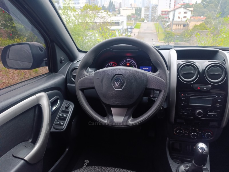 DUSTER OROCH 1.6 16V FLEX EXPRESSION 4P MANUAL - 2017 - CAXIAS DO SUL