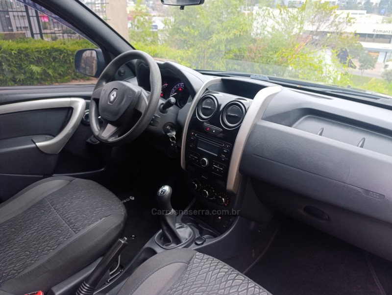 DUSTER OROCH 1.6 16V FLEX EXPRESSION 4P MANUAL - 2017 - CAXIAS DO SUL