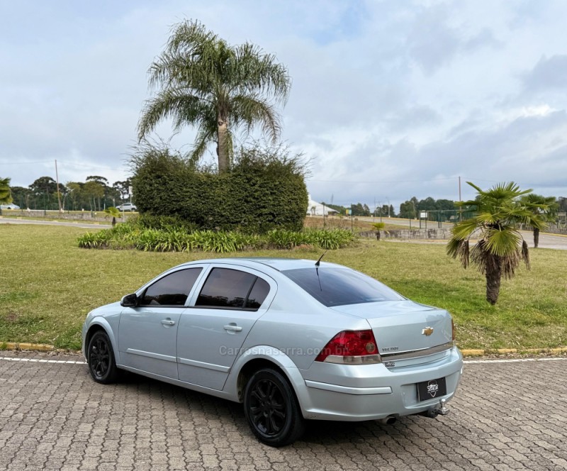 VECTRA 2.0 MPFI EXPRESSION 8V 140CV FLEX 4P MANUAL - 2010 - CAXIAS DO SUL
