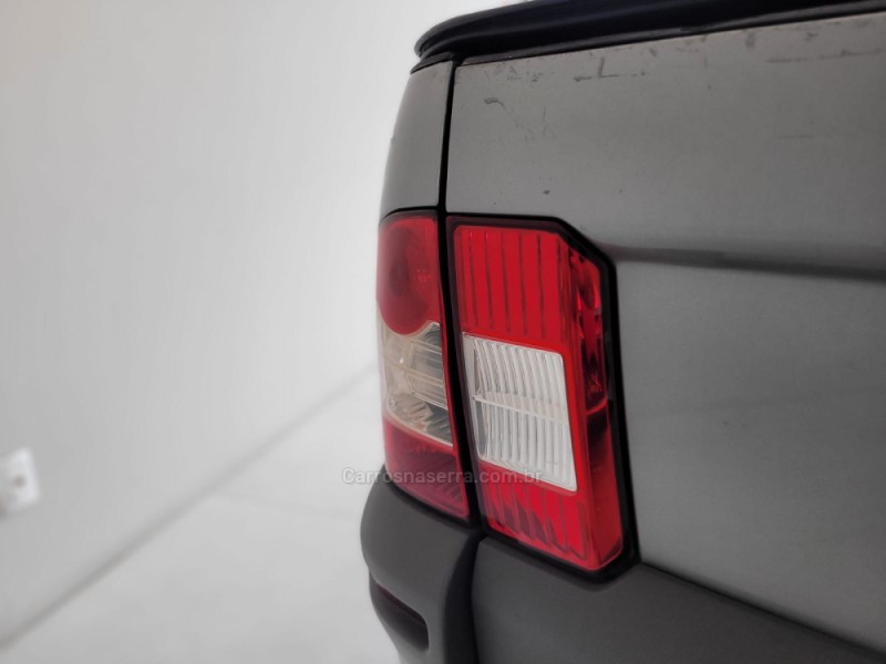 STRADA 1.4 MPI TREKKING CE 8V FLEX 2P MANUAL - 2011 - CANELA
