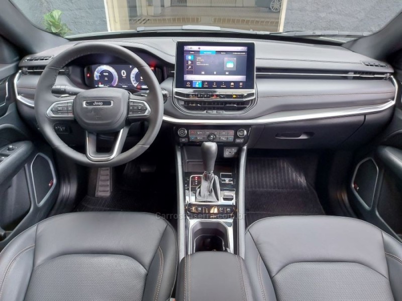 COMPASS 2.0 OVERLAND HURRICANE 4X4 TURBO GASOLINA 4P AUTOMÁTICO - 2025 - NOVO HAMBURGO