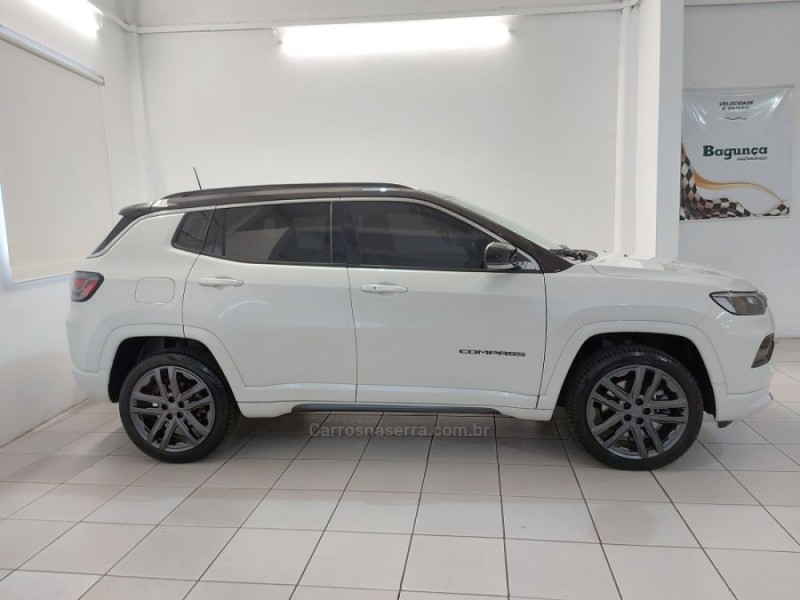 COMPASS 2.0 OVERLAND HURRICANE 4X4 TURBO GASOLINA 4P AUTOMÁTICO - 2025 - NOVO HAMBURGO