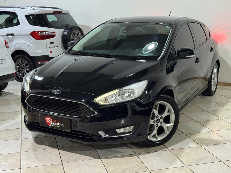 FOCUS 2.0 SE PLUS 16V FLEX 4P AUTOMÁTICO - 2017 - CAXIAS DO SUL