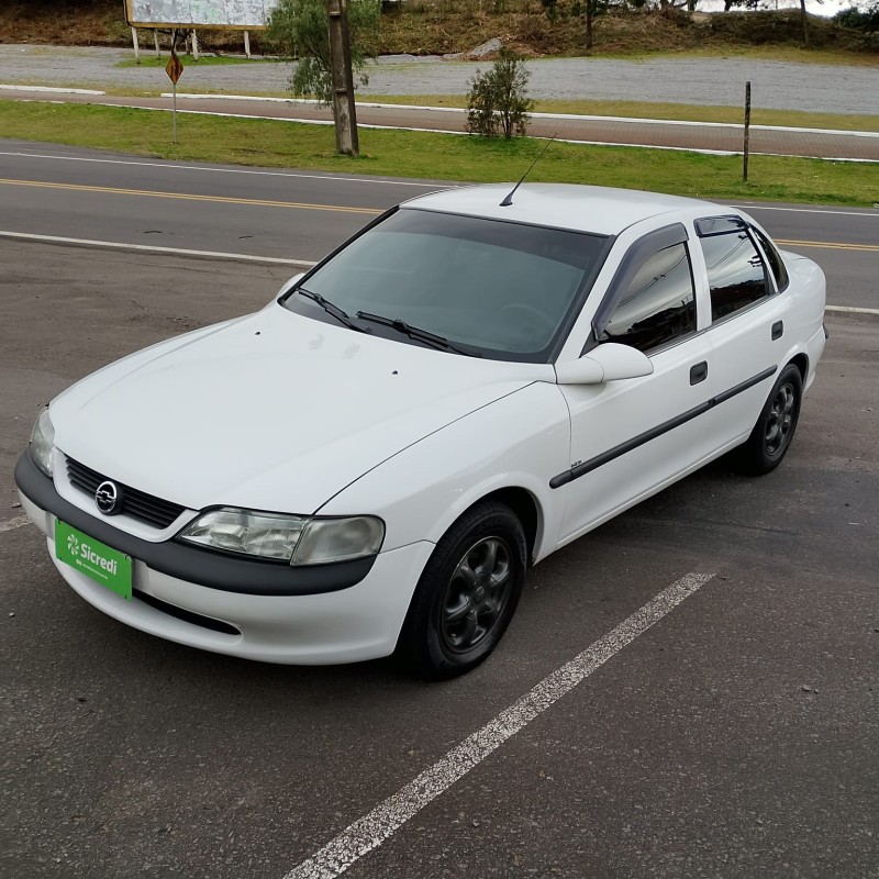 VECTRA 2.2 MPFI GLS 8V GASOLINA 4P MANUAL