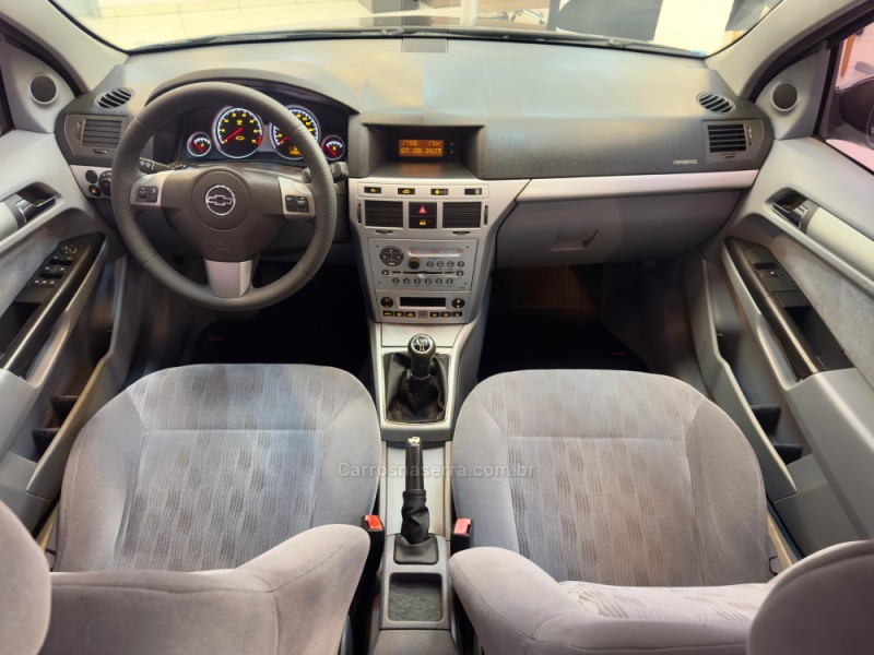 VECTRA 2.0 MPFI ELEGANCE 8V FLEX 4P MANUAL - 2008 - BOM RETIRO DO SUL