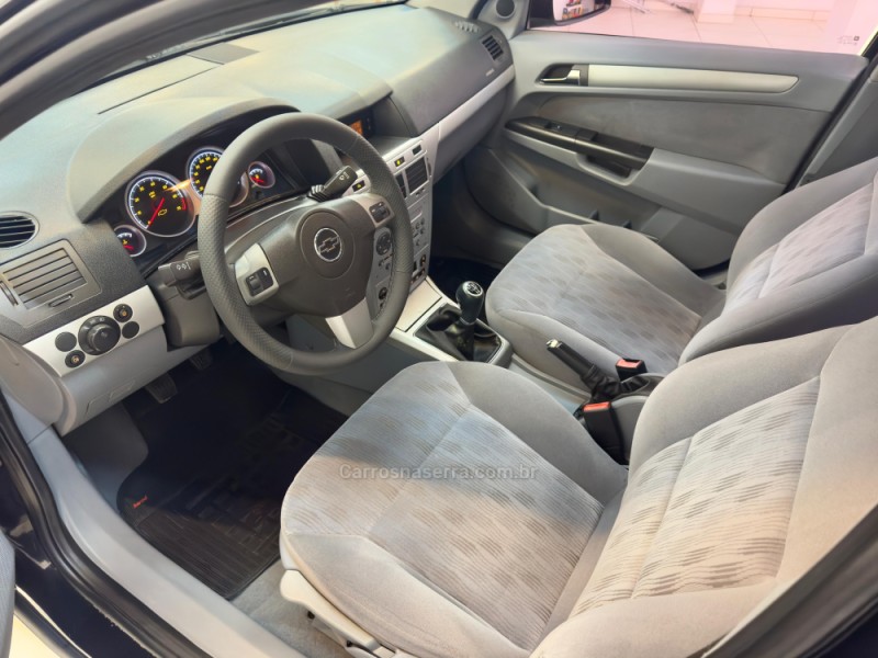 VECTRA 2.0 MPFI ELEGANCE 8V FLEX 4P MANUAL - 2008 - BOM RETIRO DO SUL