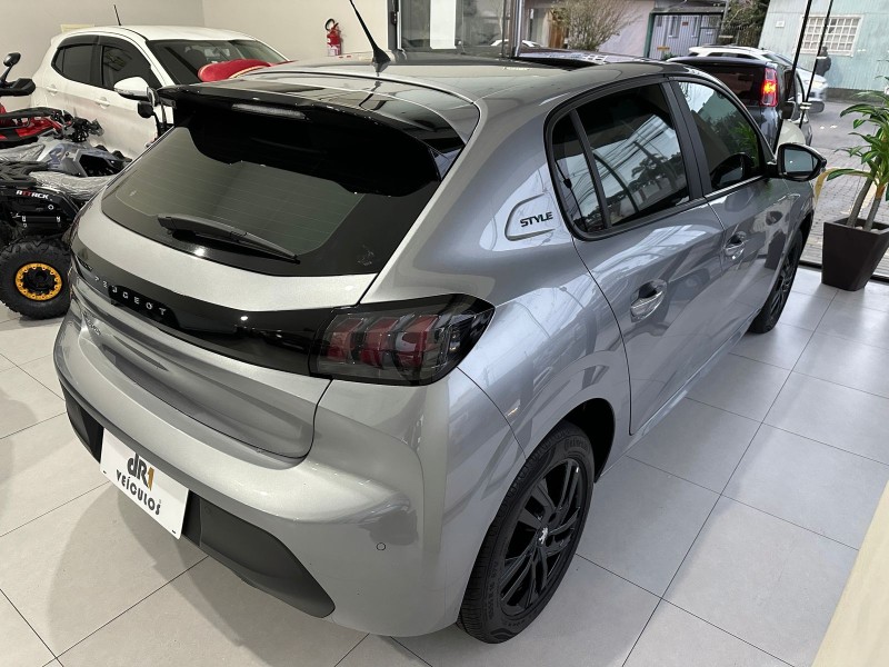 208 1.0 STYLE FLEX 6V 4P MANUAL - 2023 - CAXIAS DO SUL