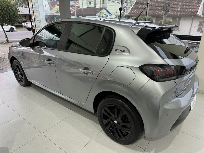 208 1.0 STYLE FLEX 6V 4P MANUAL - 2023 - CAXIAS DO SUL