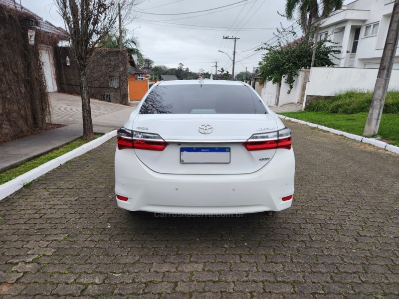 COROLLA 2.0 ALTIS 16V FLEX 4P AUTOMÁTICO - 2019 - MONTENEGRO