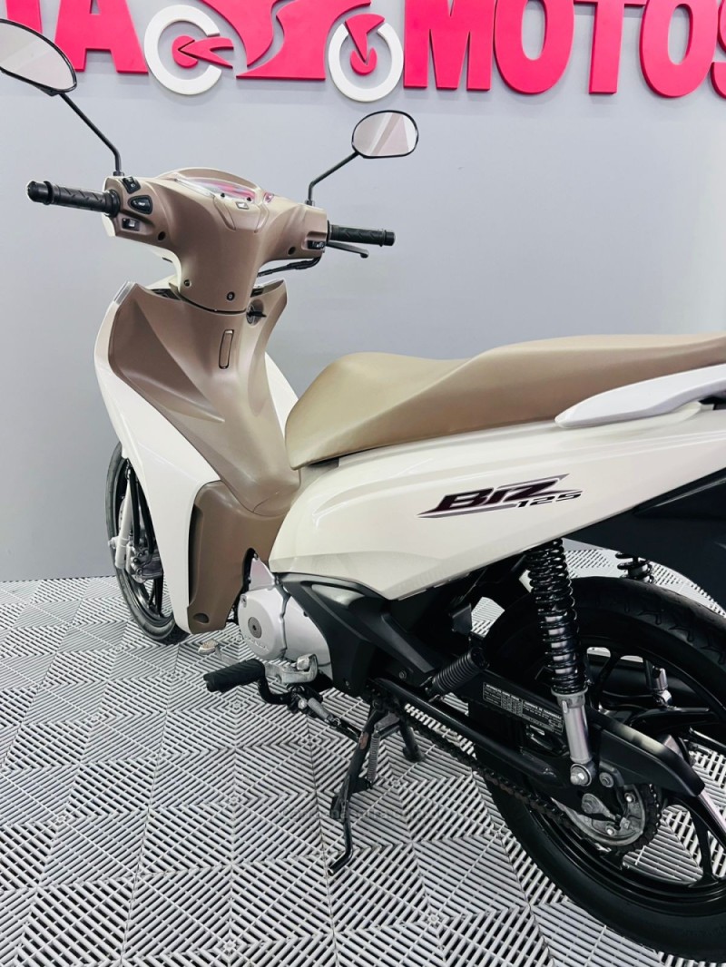 BIZ 125  - 2023 - CAMPO BOM