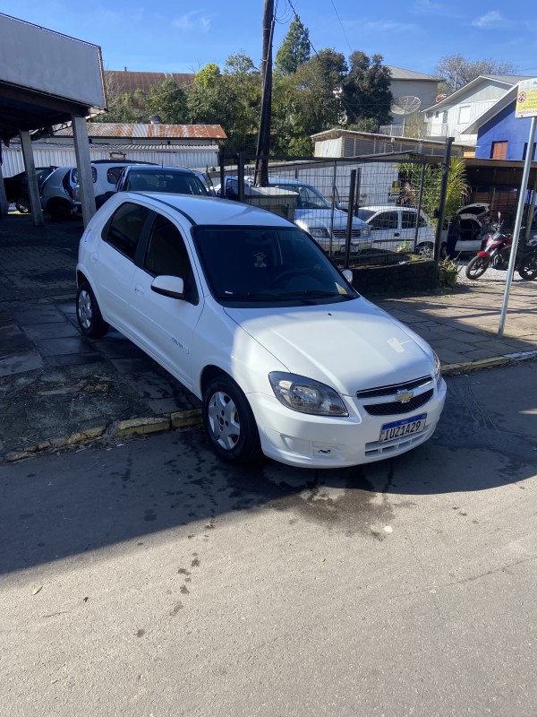 CELTA 1.0 MPFI LT 8V FLEX 4P MANUAL