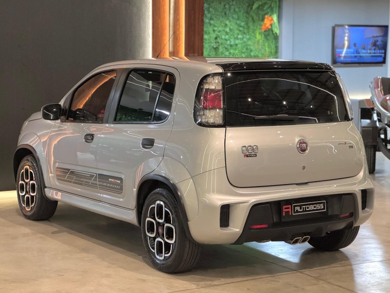 UNO 1.4 EVO SPORTING 8V FLEX 4P MANUAL - 2015 - NOVO HAMBURGO