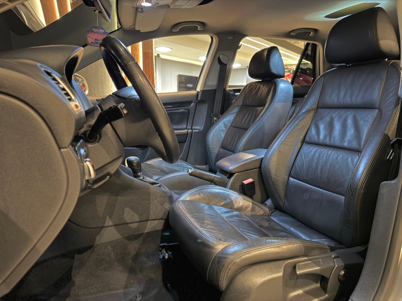 JETTA 2.5 I VARIANT 20V 170CV GASOLINA 4P TIPTRONIC - 2011 - NOVO HAMBURGO