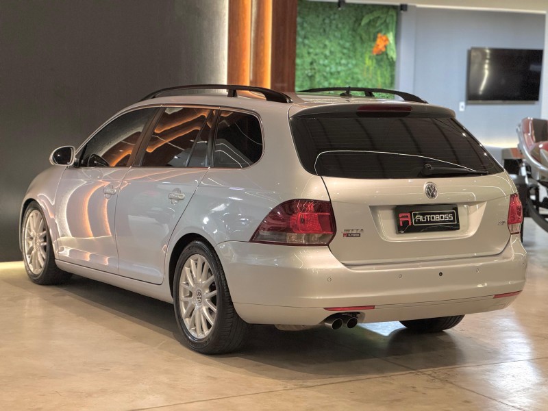 JETTA 2.5 I VARIANT 20V 170CV GASOLINA 4P TIPTRONIC - 2011 - NOVO HAMBURGO