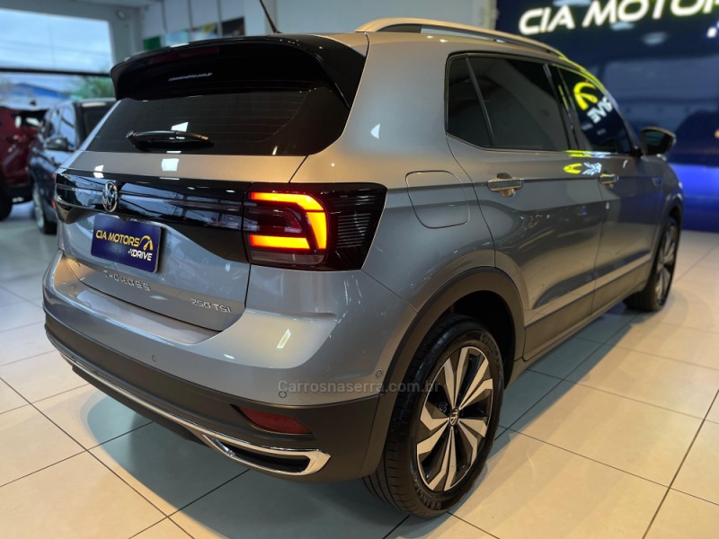 T-CROSS 1.4 HIGHLINE TSI 16V FLEX 4P AUTOMÁTICO - 2024 - SãO LEOPOLDO