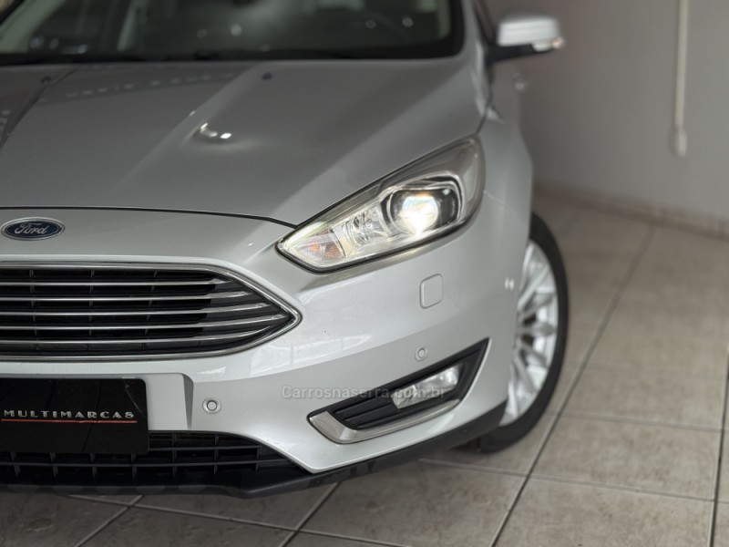 FOCUS 2.0 TITANIUM PLUS SEDAN 16V FLEX 4P AUTOMÁTICO - 2018 - GUAPORé