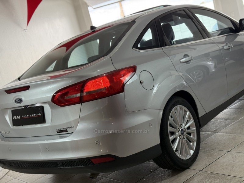 FOCUS 2.0 TITANIUM PLUS SEDAN 16V FLEX 4P AUTOMÁTICO - 2018 - GUAPORé
