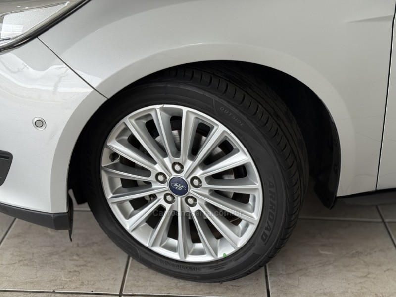 FOCUS 2.0 TITANIUM PLUS SEDAN 16V FLEX 4P AUTOMÁTICO - 2018 - GUAPORé