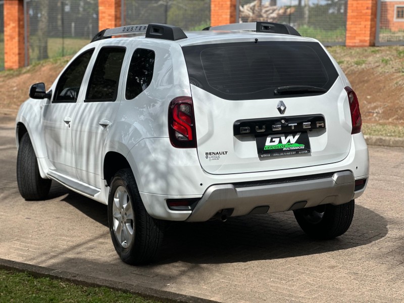DUSTER 1.6 DYNAMIQUE 4X2 16V FLEX 4P MANUAL - 2017 - CAXIAS DO SUL