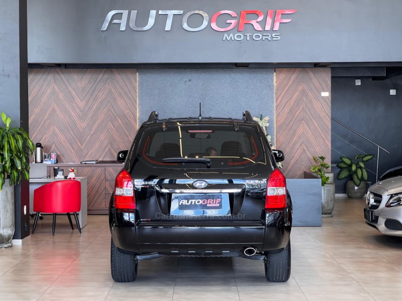 TUCSON 2.0 MPFI GLS 16V 143CV 2WD FLEX 4P AUTOMÁTICO - 2013 - CAMPO BOM