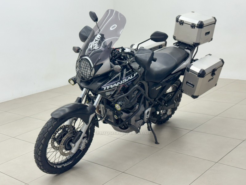 XL 700V TRANSALP