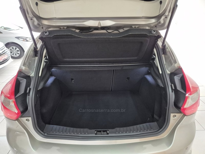 FOCUS 1.6 SE 8V FLEX 4P MANUAL - 2015 - NãO-ME-TOQUE