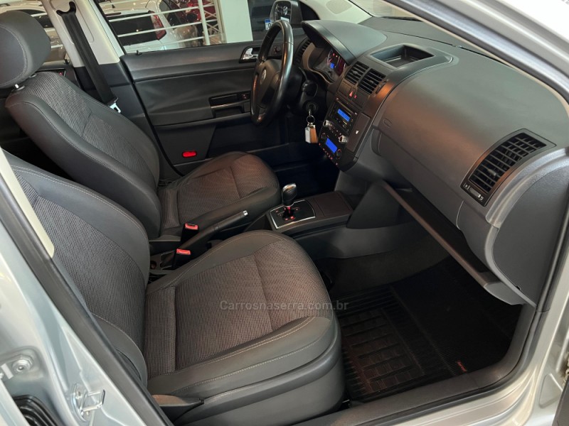 POLO SEDAN 1.6 MI COMFORTLINE 8V FLEX 4P AUTOMATIZADO - 2012 - CAXIAS DO SUL
