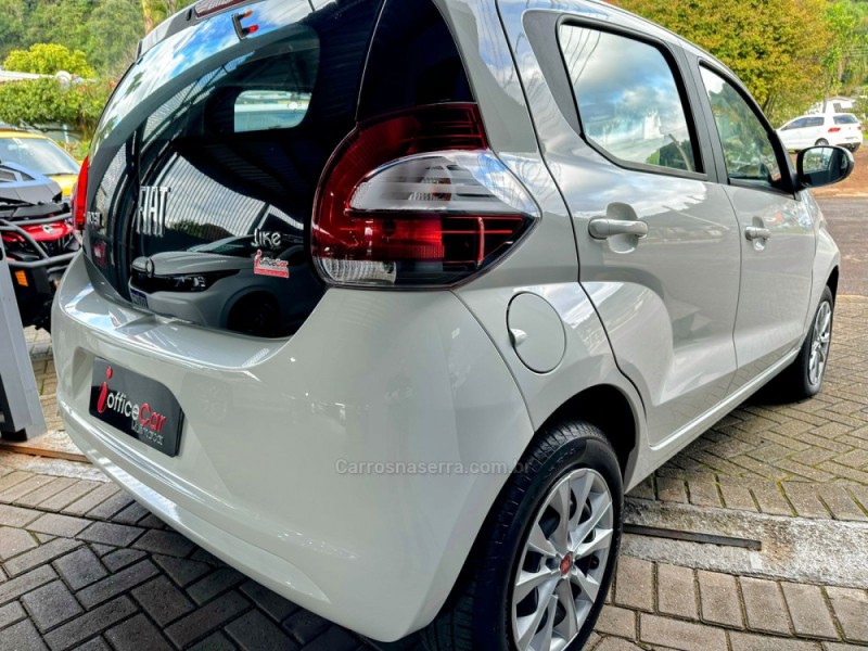 MOBI 1.0 8V EVO FLEX LIKE. MANUAL - 2018 - TRêS COROAS