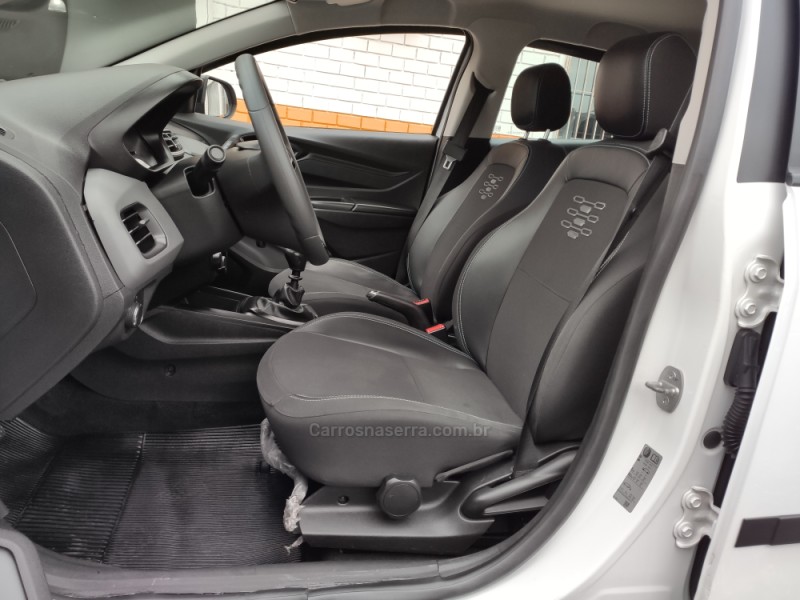 ONIX 1.0 JOY BLACK 8V FLEX 4P MANUAL - 2021 - VENâNCIO AIRES
