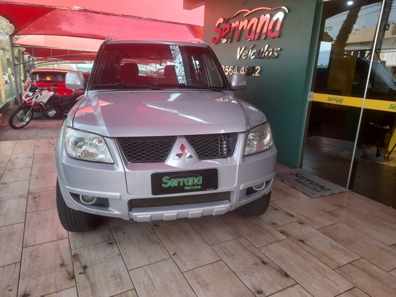 PAJERO TR4 2.0 4X4 16V 140CV FLEX 4P AUTOMÁTICO - 2010 - DOIS IRMãOS