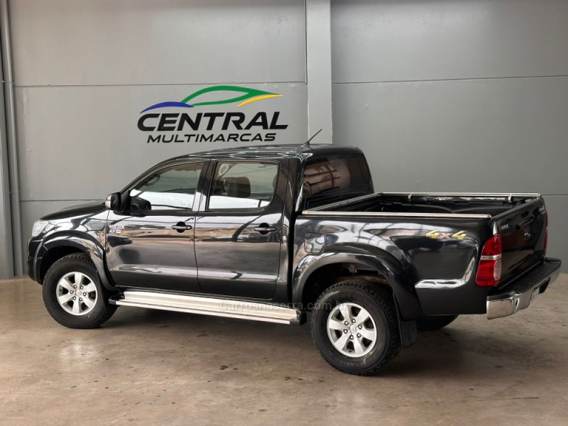 HILUX 2.7 SRV 4X4 CD 16V FLEX 4P AUTOMÁTICO - 2013 - VACARIA