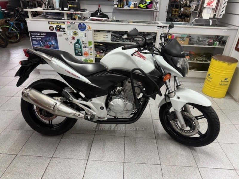 CB 300R 