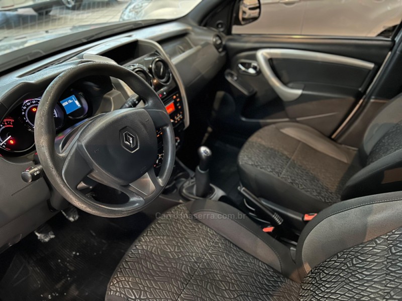 DUSTER 1.6 EXPRESSION 4X2 16V FLEX 4P MANUAL - 2017 - CAXIAS DO SUL