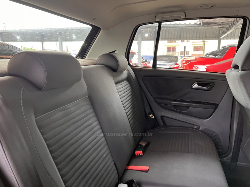 CROSSFOX 1.6 MI FLEX 8V 4P MANUAL - 2011 - BOM PRINCíPIO