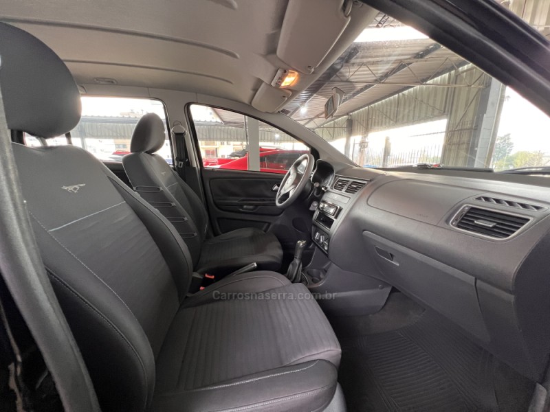 CROSSFOX 1.6 MI FLEX 8V 4P MANUAL - 2011 - BOM PRINCíPIO