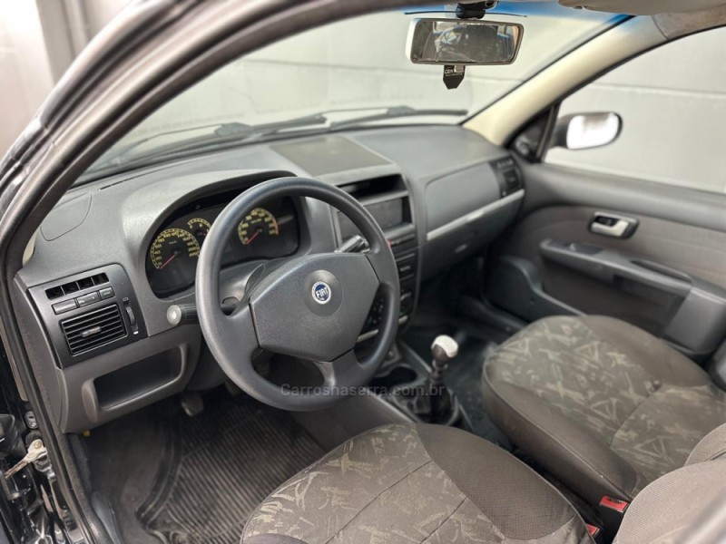 PALIO 1.8 MPI ADVENTURE WEEKEND 8V FLEX 4P MANUAL - 2005 - VACARIA