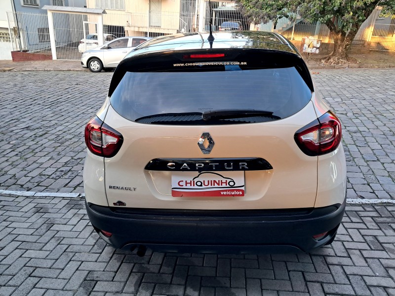 CAPTUR 1.6 LIFE 16V FLEX 4P AUTOMÁTICO - 2021 - CAXIAS DO SUL
