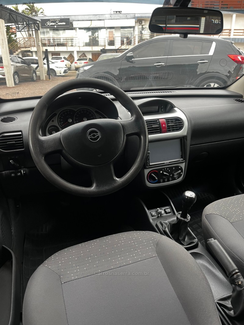 CORSA 1.4 MPFI PREMIUM 8V FLEX 4P MANUAL - 2010 - LAJEADO