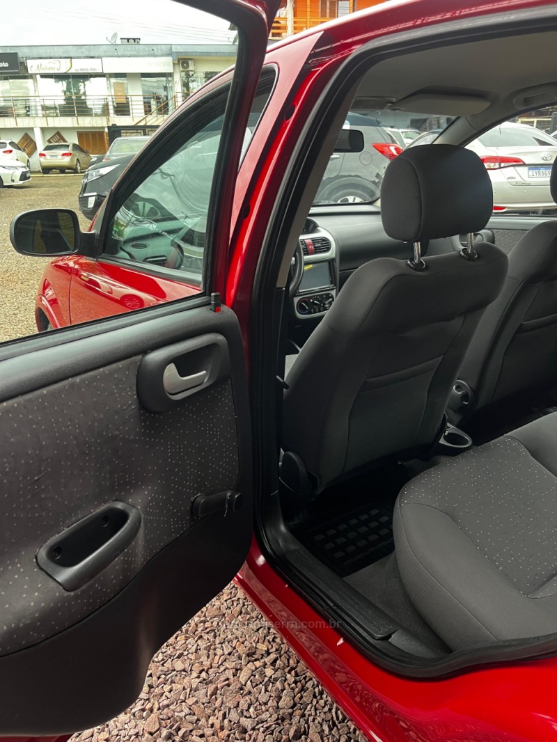 CORSA 1.4 MPFI PREMIUM 8V FLEX 4P MANUAL - 2010 - LAJEADO